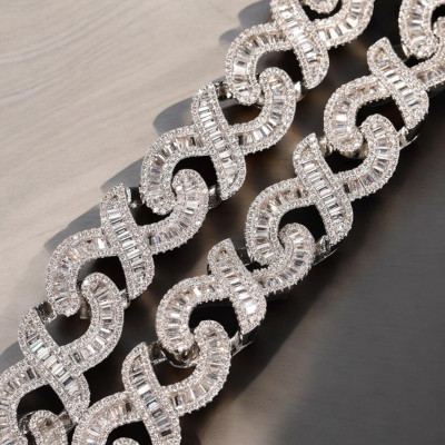 Collier en maillon cubain 12mm (Forme Infini)